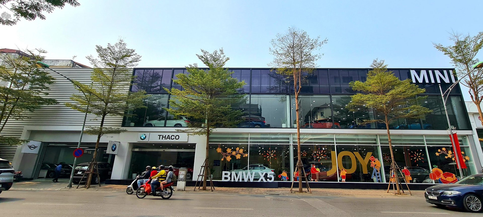 Showroom BMW Lê Duẩn: Hiện đại, đẳng cấp giữa lòng Thủ đô