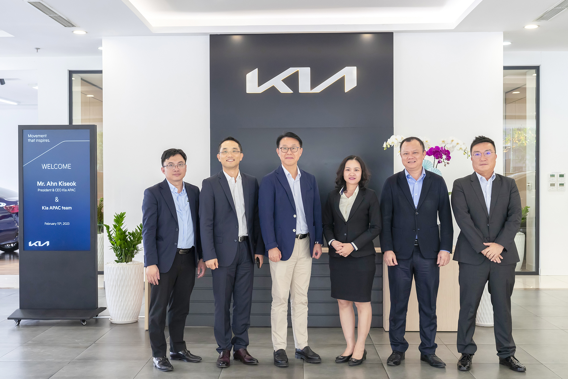 Kia Asia Pacific visits THACO AUTO