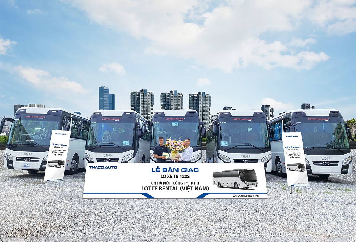 THACO AUTO Tây Nam Hà Nội bàn giao lô 71 xe tải, bus